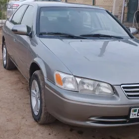 Toyota Camry 1999