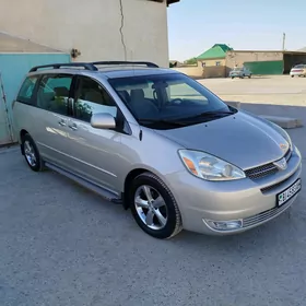 Toyota Sienna 2005