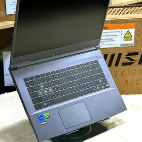 RTX 4060 / i5-13 / RAM 16GB