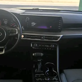 Kia K5 2021