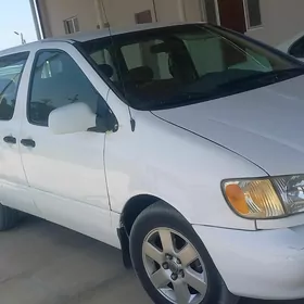 Toyota Sienna 2001