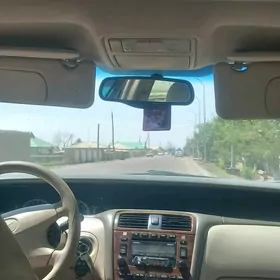 Toyota Avalon 2000