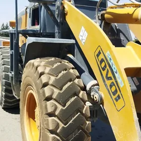 XCMG LW300F 2011