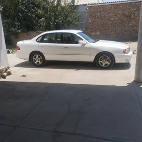 Toyota Avalon 1999