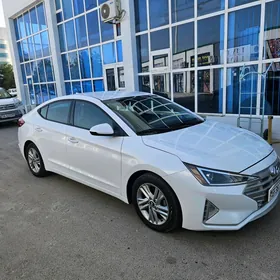 Hyundai Elantra 2020