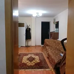1 ком 2 мкр по ул Атабаева