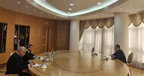 Raşid Meredow Türkmenistandaky diplomatik işini tamamlaýan Palestinanyň ilçisi bilen duşuşdy