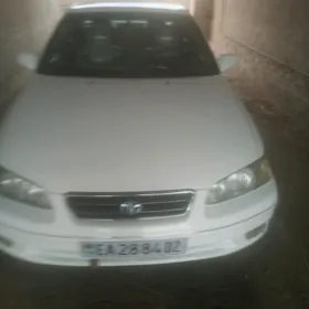 Toyota Camry 1999