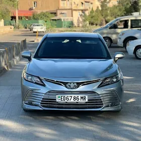 Toyota Camry 2020