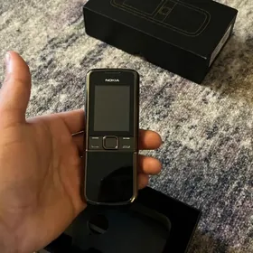 Nokiy 8800