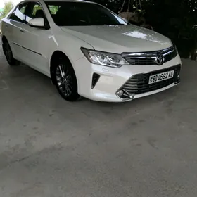 Toyota Camry 2015