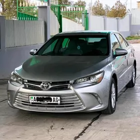 Toyota Camry 2015