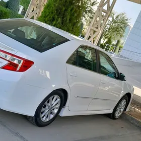 Toyota Camry 2011