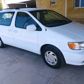 Toyota Sienna 2002