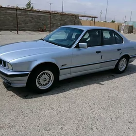 BMW 525 1990
