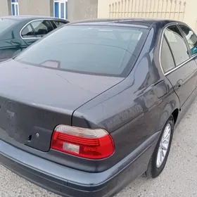 BMW E39 1999