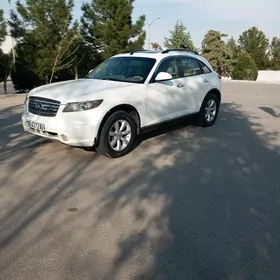 Infiniti FX35 2005
