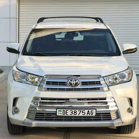 Toyota Highlander 2018