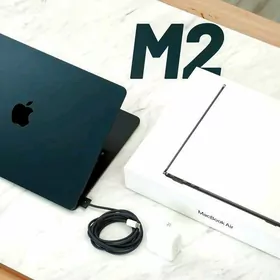 MacBook Air / M2 / 256 SSD