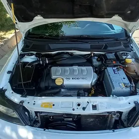 Opel Astra 2000