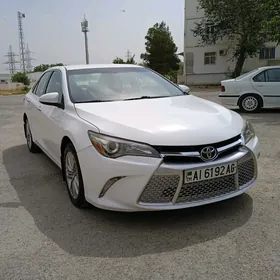 Toyota Camry 2015