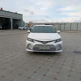 Toyota Camry 2020