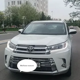Toyota Highlander 2019