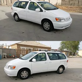 Toyota Sienna 2002