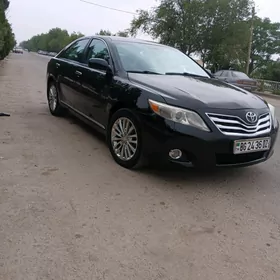 Toyota Camry 2010