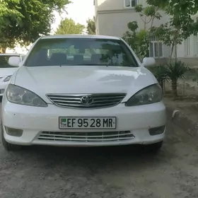 Toyota Camry 2004
