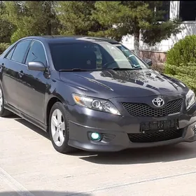 Toyota Camry 2010