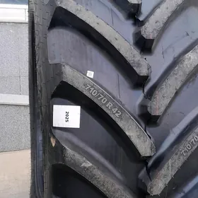 Traktor teker 710/70R42