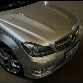 Mercedes-Benz C350 2008