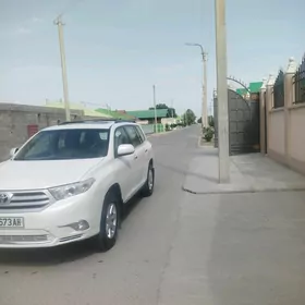 Toyota Highlander 2012