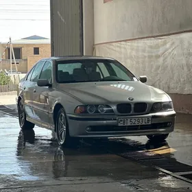 BMW E39 2000