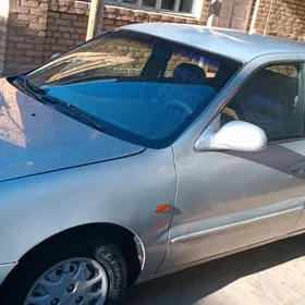 Kia Credos/Clarus 2000