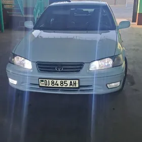 Toyota Camry 2000