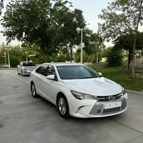 Toyota Camry 2016