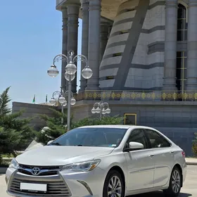 Toyota Camry 2017