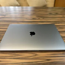 MacBook Pro 13 m1