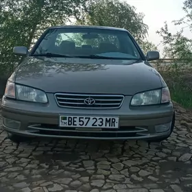 Toyota Camry 1999