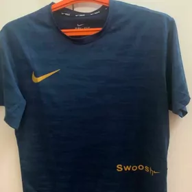 nike futbolka