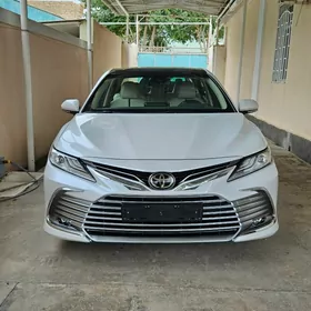 Toyota Camry 2022