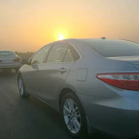 Toyota Camry 2017