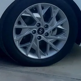 hunday elantra 17