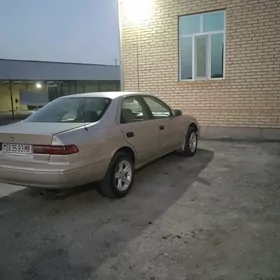 Toyota Camry 1997