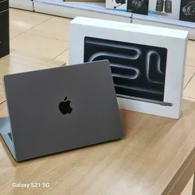 Apple MacBook Pro M3/8GB/512GB