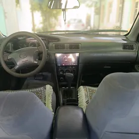 Toyota Camry 2000