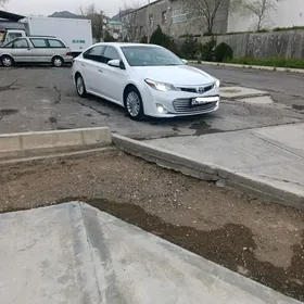 Toyota Avalon 2013