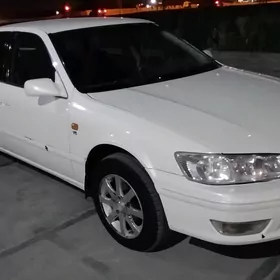 Toyota Camry 2000